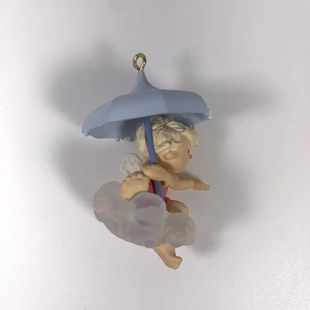 Hallmark 1987 Vintage Keepsake Ornament 'December‎ Showers' - Donna Lee
